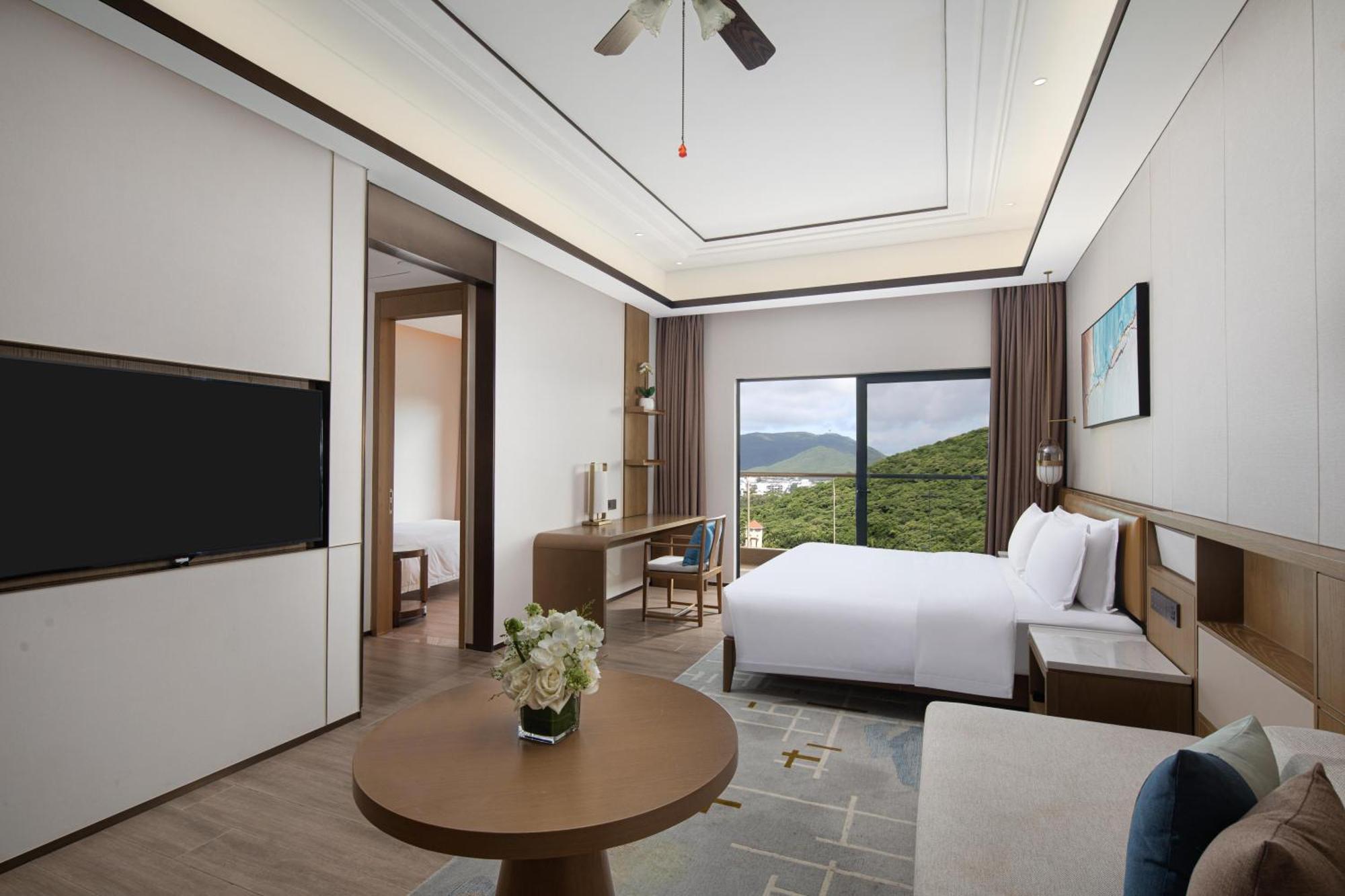 Holiday Inn & Suites Sanya Yalong Bay Esterno foto